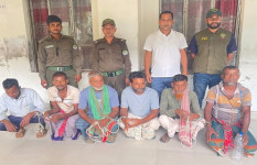 সুন্দরবনে জেলে ছদ্মবেশী ৬ হরিণ শিকারী আটক, ফাঁদ-জাল ও নৌকা জব্দ