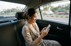 লম্বা যাত্রায় আরাম পেতে যেসব কৌশল মেনে চলবেন
