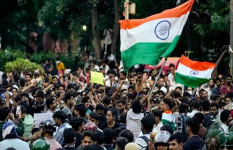 ২৪ ঘণ্টার আল্টিমেটাম দিল ককরোচ পার্টি