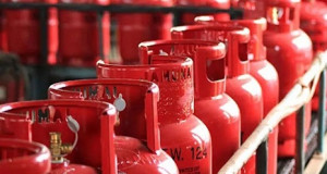 সারাদেশে সিলিন্ডার গ্যাস বিক্রি বন্ধের ঘোষণা