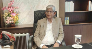 ‘ধাপে ধাপে ক্ষতিপূরণ পাবেন পাঁচ ব্যাংকের শেয়ারহোল্ডাররা’