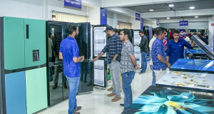 ঈদ কেনাকাটায় ফ্রিজ বিক্রিতে উচ্ছ্বাস, ক্রেতার পছন্দে ওয়ালটনের আধিপত্য