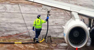 লিটারে ৯০ টাকা বাড়ালো উড়োজাহাজের জ্বালানির দাম