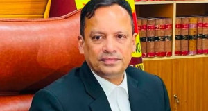 ‘আইন পেশার অনেকেই শর্টকাটে অর্থবিত্তের মালিক হতে চায়’