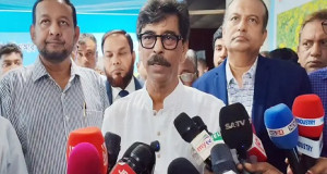 ‘দেশে বর্তমানে সারের কোনো ঘাটতি নেই’