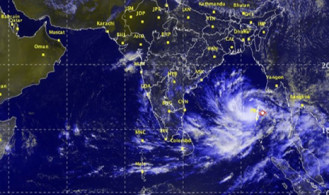 হুদহুদ ঘূর্ণিঝড়ে ৩ ফুট জলোচ্ছ্বাসের আশঙ্কা