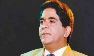 বেয়াইনগরে প্রিন্স মুসার সাদা-কালো গাড়ি