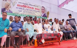 ‘দেশের সব সংকট নাটক, মানুষ আসলে ভোট দিতে চায়’