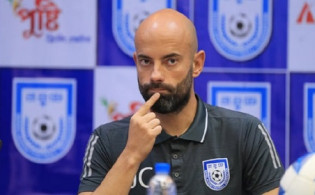 ‘গোল খাওয়া কোচিংয়ের সমস্যা না’ 