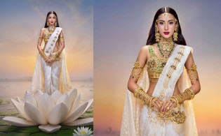 জামদানি পরে শাপলায় হাজির মিথিলা, কাঁদলেন আবেগে