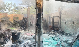 কালকিনিতে বাজারে আগুন লেগে ৩ দোকান পুড়ে ছাই