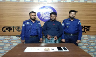 ফরিদপুরে মাদকবিরোধী যৌথ অভিযানে মাদকসহ আটক ১