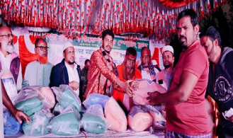 বিজয় দিবসে টঙ্গীতে নগর সেবা ফাউন্ডেশন ও স্পোর্টিং ক্লাবের উদ্যোগে কম্বল বিতরণ