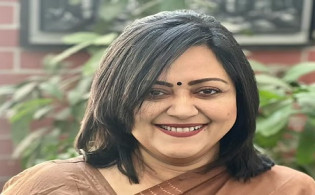 ‘নতুন বছরে টিপটা যাতে ঠিকঠাক পরতে পারি’