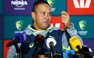 বর্ণবাদের বিভীষিকা তুলে ধরে বিদায় বললেন উসমান খাজা