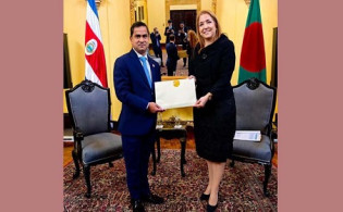 রাষ্ট্রদূত মুশফিকুল ফজল আনসারীর কোস্টারিকায় পরিচয়পত্র পেশ