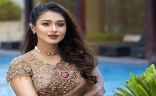 বিদেশি সুপারস্টারের নায়িকা হচ্ছেন তাসনিয়া ফারিণ