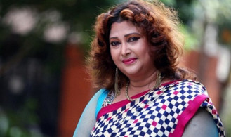 বিএনপির এমপি হয়ে সংসদে যেতে চান অভিনেত্রী রিনা খান