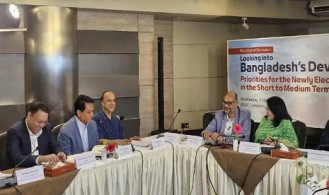 ‘ঋণখেলাপিদের বিরুদ্ধে কঠোর না হলে অর্থনীতি ভালো হবে না’