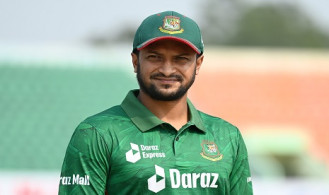 রাজনীতি বিতর্কে নিজের অবস্থান জানালেন সাকিব