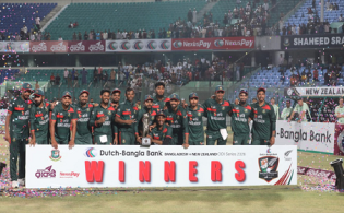 শান্ত-মোস্তাফিজে ১৩ বছর পর সিরিজ বাংলাদেশের