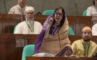 ‘স্বার্থবিরোধী’ বাণিজ্য চুক্তি বাতিলের প্রস্তাব রুমিন ফারহানার