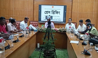 ‘দেশে ইতিমধ্যে ৩৭ হাজার ৫৬৭টি ফ্যামিলি কার্ড বিতরণ করেছে সরকার’