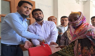 পাংশায় পবিত্র ঈদ-উল-আযহা উপলক্ষ্যে ভিজিএফ এর চাউল বিতরণ