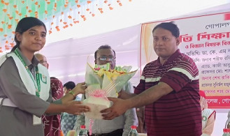শিক্ষার্থীদের রাজনীতি সচেতন হওয়ার পরামর্শ দিলেন বাবর এমপি