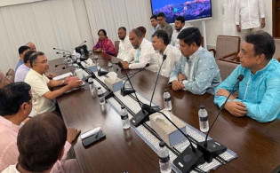 পরিচ্ছন্নতাকর্মীদের জন্য প্রধানমন্ত্রীর ঈদ উপহার ও চেক হস্তান্তর