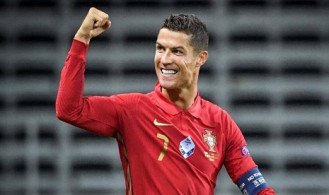 ইতিহাস গড়ে গিনেস বুকে রোনালদো