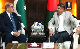 বাংলাদেশ-পাকিস্তানের মধ্যে সামরিক সহযোগিতা বাড়াতে আলোচনা