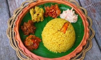 বৃষ্টির দিনে ভুনা খিচুড়ি