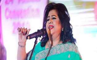 বানভাসিদের জন্য গাইবেন রুনা লায়লা