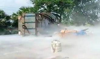 ট্রাক উল্টে নাইট্রোজেন গ্যাসে আচ্ছন্ন মহাসড়ক, আহত ২