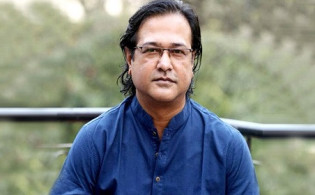 ‘লুটেরা গোষ্ঠী লুটেই যাচ্ছে দেশটাকে’