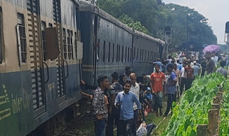 ট্রেনের ৪ বগি লাইনচ্যুত, ঢাকা-ময়মনসিংহ রেল যোগাযোগ বন্ধ
