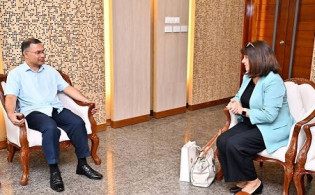 ‘দীর্ঘ সংগ্রাম শেষে দেশে গণতন্ত্র পুনঃপ্রতিষ্ঠা করতে পেরেছি’