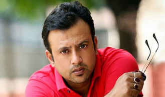 আদালতে হাজির হয়েও জামিন পাননি নায়ক রিয়াজ