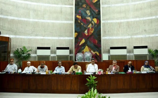 নারীদের জন্য আরও ১০০ পিংক বাস চালুর উদ্যোগ