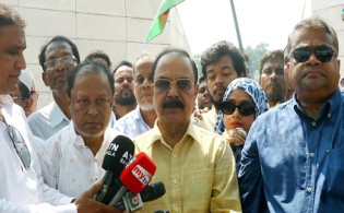‘গণতন্ত্র ব্যাহত করার কোনো চক্রান্ত বরদাস্ত করা হবে না’