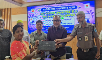 ‘নারীদের সম্মান বৃদ্ধির জন্য প্রধানমন্ত্রী তাদের নামে ফ্যামিলি কার্ড দিয়েছে’