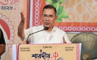 ‘সব ধর্মের মানুষ কাঁধে কাঁধ মিলিয়ে দেশ গড়ি’