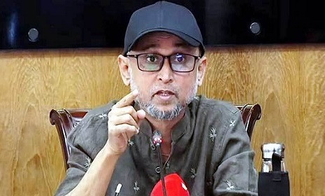 ‘ফ্যাসিস্ট হাসিনার পালানোর আর কোনো পথ নেই’