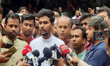 ‘ফ্যাসিবাদীরা না থাকায় অনেকের মাথা নষ্ট হয়ে গেছে’