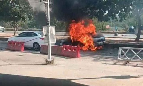 পাকিস্তানে ভয়াবহ বোমা হামলায় নিহত ১২