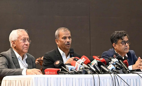 ‘বৈদ্যুতিক শর্ট সার্কিটে বিমানবন্দরের কার্গো ভিলেজে আগুন’