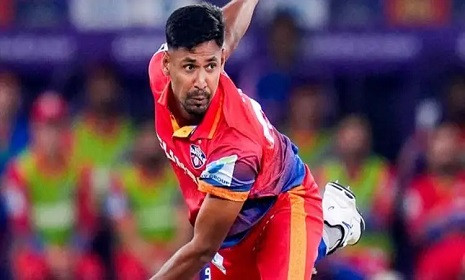 আমিরাতের লিগে অভিষেকে উজ্জ্বল মোস্তাফিজ