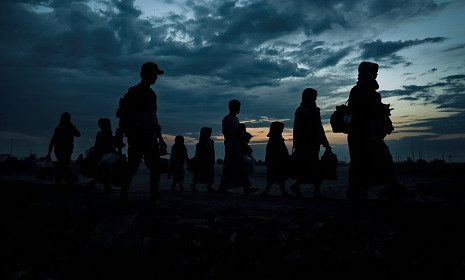 সীমান্ত পেরিয়ে মানুষের মর্যাদা ও মানবিক অধিকার