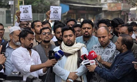 ‘ঢাকা-১১ আসনজুড়ে ভয়ের পরিবেশ, মানা হচ্ছে না আচরণবিধিও’